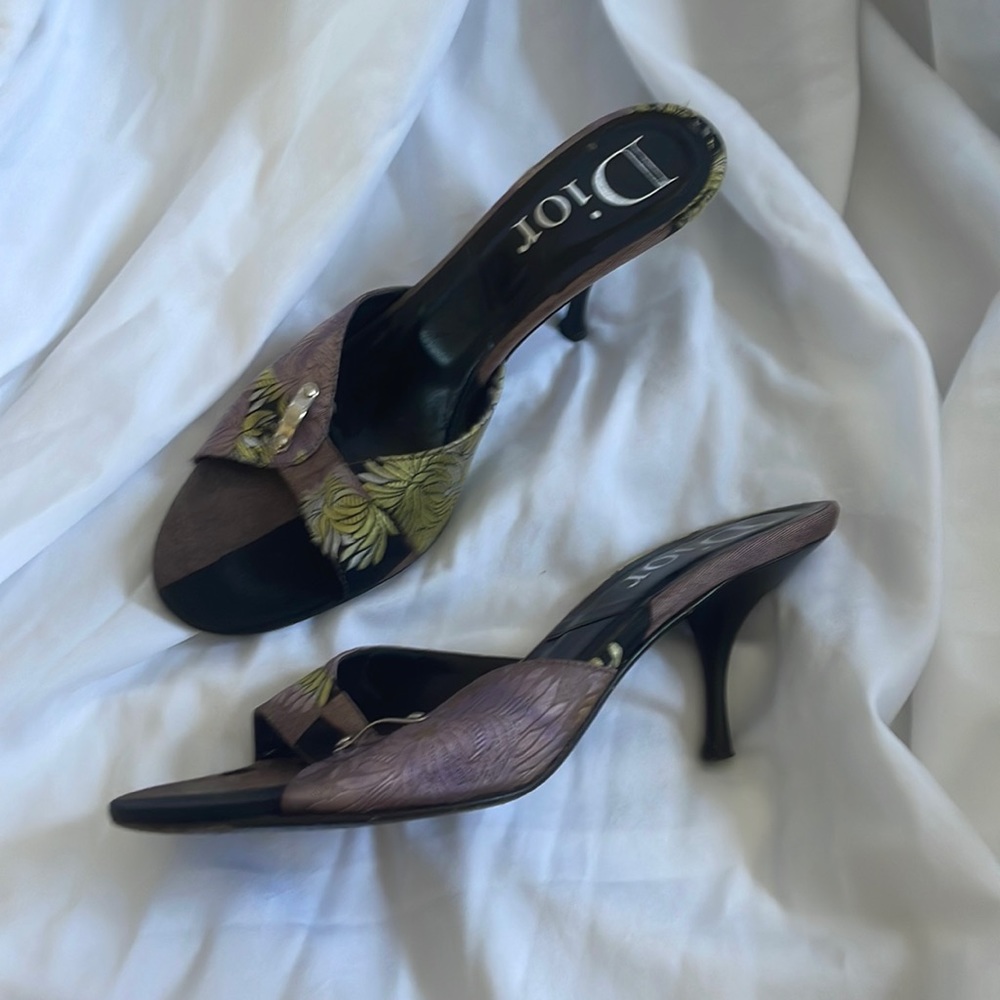Authentic Dior kitten heels size 39 1/2